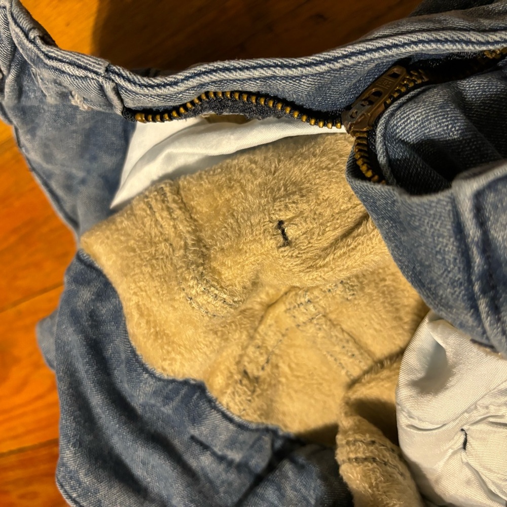 Jeans - Picture 2 of 3